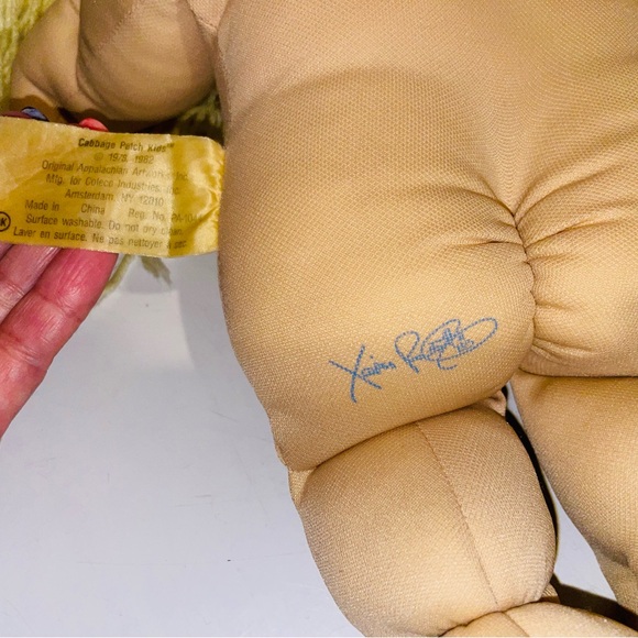 Cabbage Patch Doll (Blonde) - Picture 6 of 6